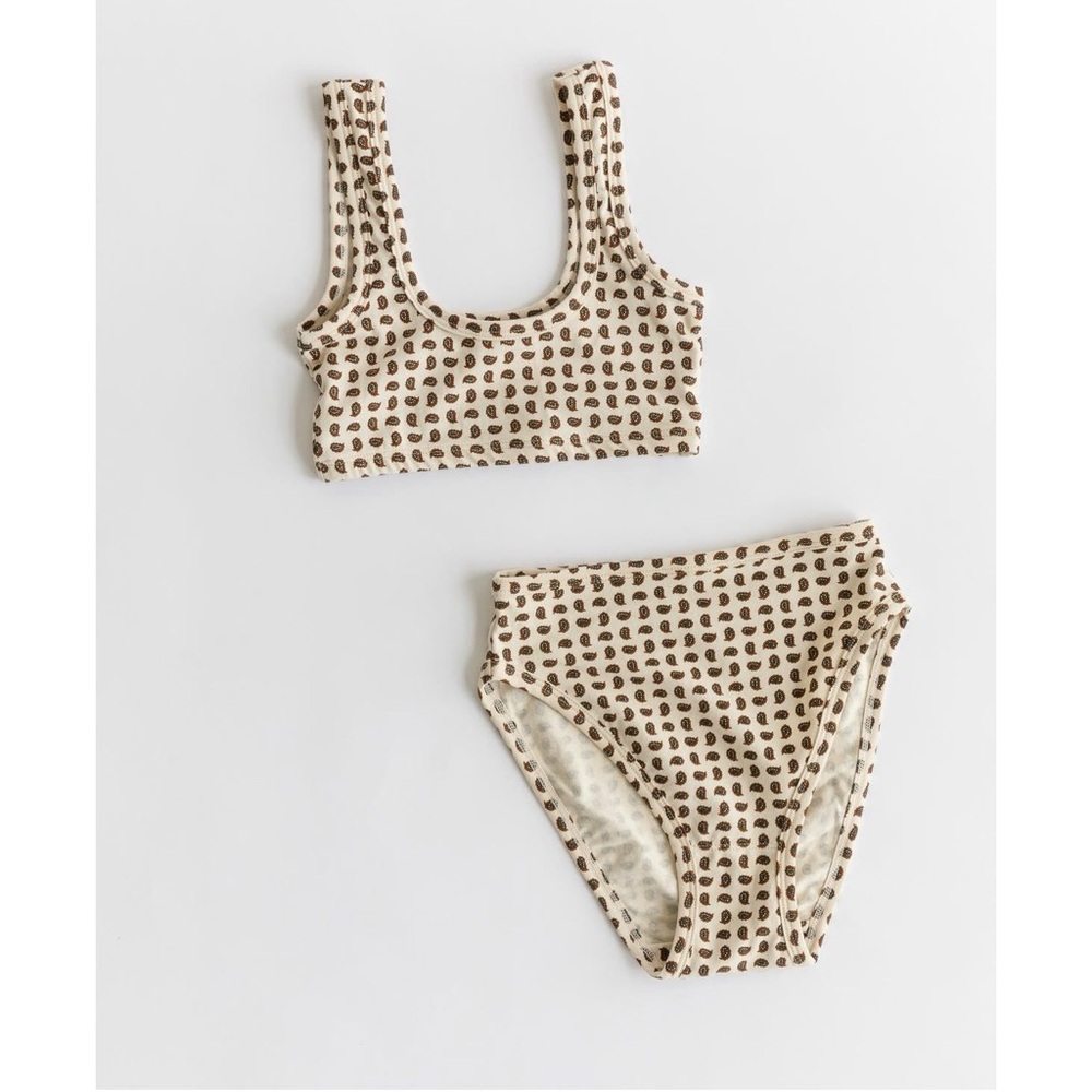 ARQ paisley set
